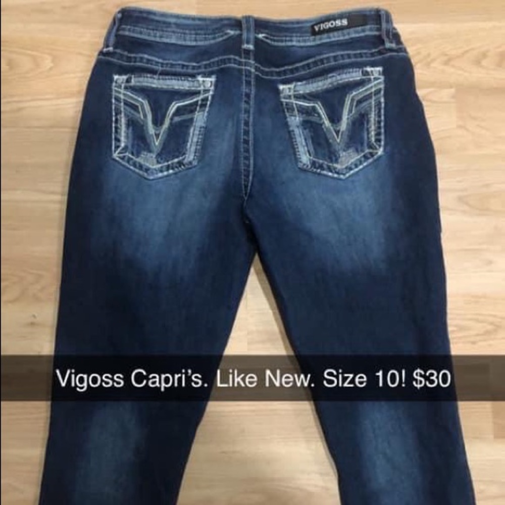 Women’s vVigoss Capri’s.